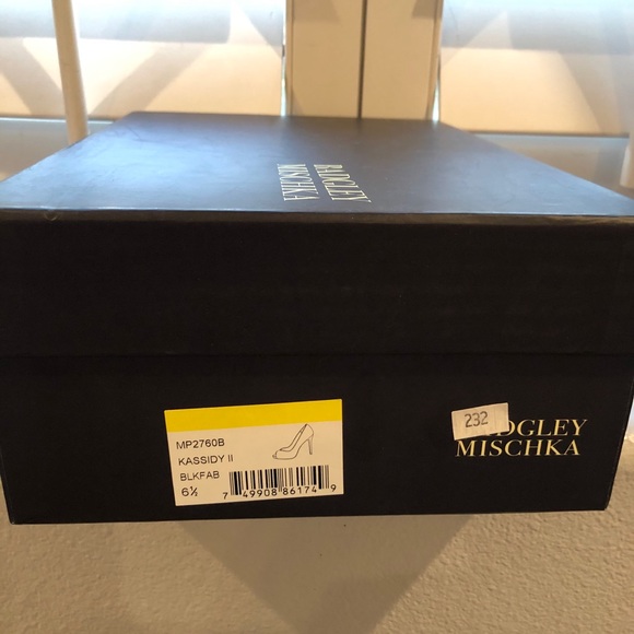 Badgley Mischka Kassidy II Size 6.5 - Picture 9 of 12